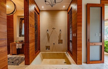 PROPERTY TWO FLOOR WITH TWO BEDROOM AND ADDITIONAL LOT SIZE NEXT TO PROPERTY, IN ESCALERAS – 3 ACRES