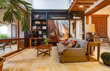 PROPERTY TWO FLOOR WITH TWO BEDROOM AND ADDITIONAL LOT SIZE NEXT TO PROPERTY, IN ESCALERAS – 3 ACRES