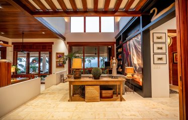 PROPERTY TWO FLOOR WITH TWO BEDROOM AND ADDITIONAL LOT SIZE NEXT TO PROPERTY, IN ESCALERAS – 3 ACRES