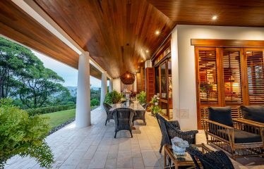 PROPERTY TWO FLOOR WITH TWO BEDROOM AND ADDITIONAL LOT SIZE NEXT TO PROPERTY, IN ESCALERAS – 3 ACRES