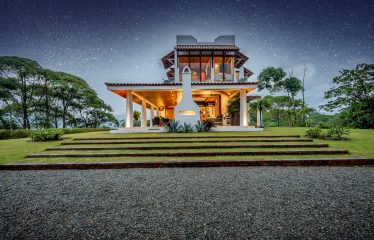 PROPERTY TWO FLOOR WITH TWO BEDROOM AND ADDITIONAL LOT SIZE NEXT TO PROPERTY, IN ESCALERAS – 3 ACRES