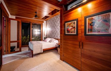 PROPERTY TWO FLOOR WITH TWO BEDROOM AND ADDITIONAL LOT SIZE NEXT TO PROPERTY, IN ESCALERAS – 3 ACRES