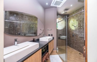 LUXURY THREE FLOOR PROPERTY WITH EIGHT BEDROOM WITH TREES VIEWS, IN QUEPOS – 0.22 ACRES