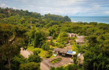 CONDOMINIUM PROPERTY NEAR TO THE BEACH, IN PIÑUELA – 0.04 ACRES