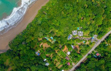 CONDOMINIUM PROPERTY NEAR TO THE BEACH, IN PIÑUELA – 0.04 ACRES