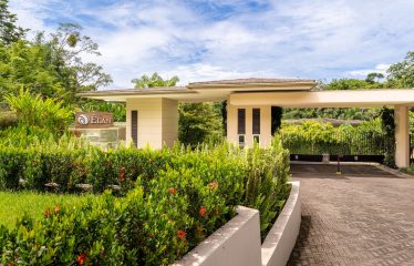 CONDOMINIUM PROPERTY NEAR TO THE BEACH, IN PIÑUELA – 0.04 ACRES