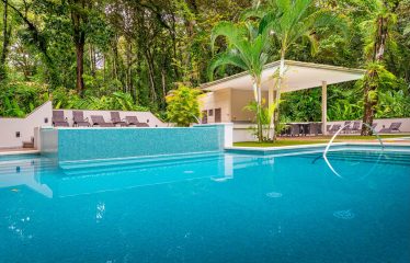 CONDOMINIUM PROPERTY NEAR TO THE BEACH, IN PIÑUELA – 0.04 ACRES