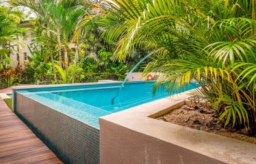 CONDOMINIUM PROPERTY NEAR TO THE BEACH, IN PIÑUELA – 0.04 ACRES