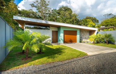 BEAUTIFUL PROPERTY WITH TWO BEDROOM, NEAR TO THE A BEACH, IN COLONIA – 0.15 ACRES