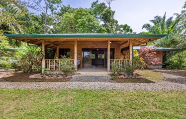 JUNGLE BOUTIQUE HOTEL WITH TWELVE BEDROOMS AND MOUNTAINS VIEWS, IN BAHIA – 7.17 ACRES