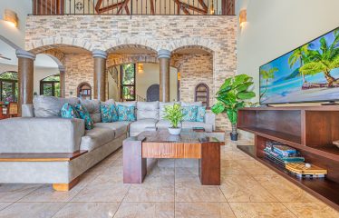 VILLA PACIFICA LUXURY PROPERTY WITH PANORAMIC OCEAN AND SUNSET VIEWS, IN DOMINICAL – 0.68 ACRES