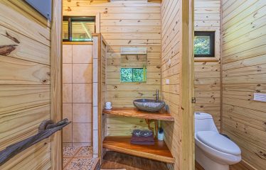 JUNGLE BOUTIQUE HOTEL WITH TWELVE BEDROOMS AND MOUNTAINS VIEWS, IN BAHIA – 7.17 ACRES