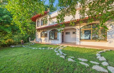 VILLA PACIFICA LUXURY PROPERTY WITH PANORAMIC OCEAN AND SUNSET VIEWS, IN DOMINICAL – 0.68 ACRES