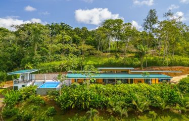 PROPERTY WITH PRINCIPAL HOUSE AND TWO VILLAS PROPERTY, IN OJOCHAL – 2.3 ACRES