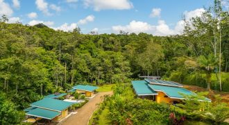 PROPERTY WITH PRINCIPAL HOUSE AND TWO VILLAS PROPERTY, IN OJOCHAL – 2.3 ACRES