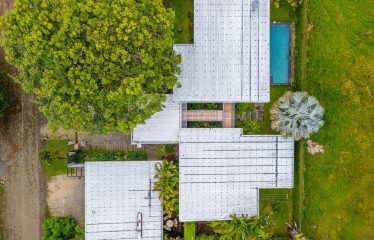 PROPERTY WITH A GUEST HOUSE, IN BAHIA BALLENA CENTER – 0.25 ACRES