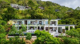 LUXURY PROPERTY WITH FIVE BEDROOM AND PANORAMIC VIEWS OF THE OCEAN, NEAR TO ESCALERAS – 1.36 ACRES
