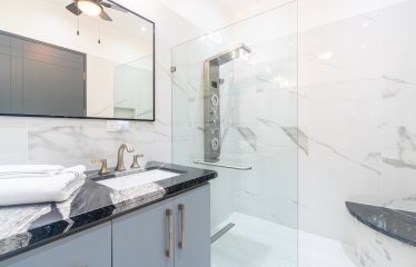 PROPERTY WITH PRINCIPAL HOUSE AND TWO VILLAS PROPERTY, IN OJOCHAL – 2.3 ACRES