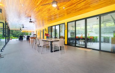 PROPERTY WITH PRINCIPAL HOUSE AND TWO VILLAS PROPERTY, IN OJOCHAL – 2.3 ACRES