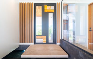 LUXURY PROPERTY WITH FIVE BEDROOM AND PANORAMIC VIEWS OF THE OCEAN, NEAR TO ESCALERAS – 1.36 ACRES