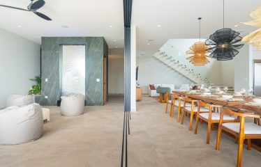 LUXURY PROPERTY WITH FIVE BEDROOM AND PANORAMIC VIEWS OF THE OCEAN, NEAR TO ESCALERAS – 1.36 ACRES