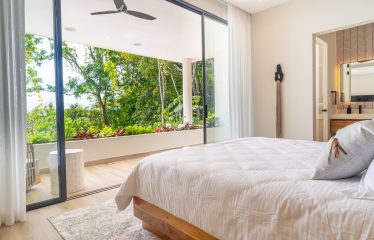 LUXURY PROPERTY WITH FIVE BEDROOM AND PANORAMIC VIEWS OF THE OCEAN, NEAR TO ESCALERAS – 1.36 ACRES