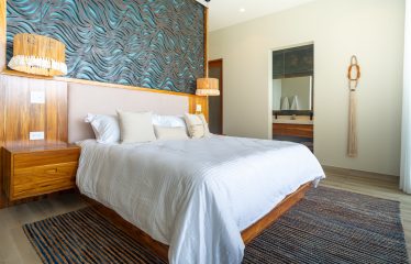 LUXURY PROPERTY WITH FIVE BEDROOM AND PANORAMIC VIEWS OF THE OCEAN, NEAR TO ESCALERAS – 1.36 ACRES