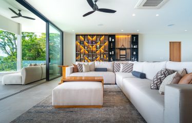 LUXURY PROPERTY WITH FIVE BEDROOM AND PANORAMIC VIEWS OF THE OCEAN, NEAR TO ESCALERAS – 1.36 ACRES