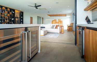 LUXURY PROPERTY WITH FIVE BEDROOM AND PANORAMIC VIEWS OF THE OCEAN, NEAR TO ESCALERAS – 1.36 ACRES