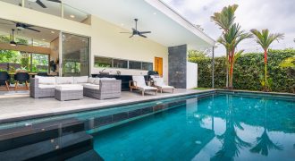 PROPERTY WITH A GUEST HOUSE, IN BAHIA BALLENA CENTER – 0.25 ACRES
