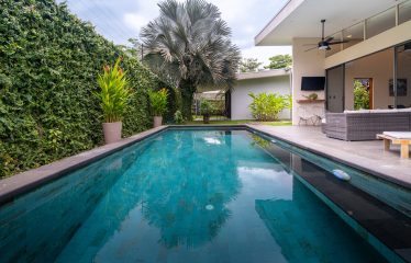 PROPERTY WITH A GUEST HOUSE, IN BAHIA BALLENA CENTER – 0.25 ACRES