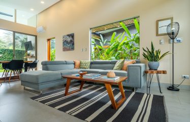 PROPERTY WITH A GUEST HOUSE, IN BAHIA BALLENA CENTER – 0.25 ACRES