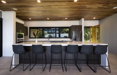 LUXURY JUNGLE PROPERTY WITH FOUR BEDROOMS AND OCEAN VIEWS, IN DOMINICALITO – 1.25 ACRES