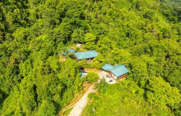 COMMERCIAL HOTEL PROPERTY WITH SIXTEEN BEDROOMS, IN LA TUMBAS TINAMASTES – 62 ACRES