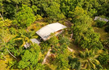 COMMERCIAL HOTEL PROPERTY WITH SIXTEEN BEDROOMS, IN LA TUMBAS TINAMASTES – 62 ACRES