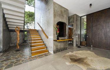 LUXURY PROPERTY WITH PANORAMIC VIEWS OF THE VALLEY AND OCEAN, IN COSTA VERDE – 4.13 ACRES