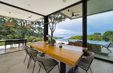 LUXURY PROPERTY WITH PANORAMIC VIEWS OF THE VALLEY AND OCEAN, IN COSTA VERDE – 4.13 ACRES