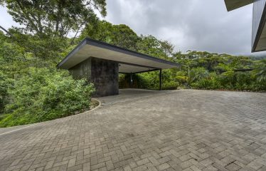 LUXURY PROPERTY WITH PANORAMIC VIEWS OF THE VALLEY AND OCEAN, IN COSTA VERDE – 4.13 ACRES