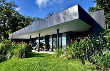 BLACK VILLAS IN THE MIDDLE OF THE NATURE, IN UVITA – 2.35 ACRES