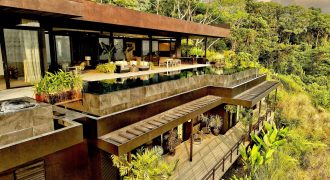 BLACK HOUSE JUNGLE PROPERTY, IN UVITA – 4.32 ACRES
