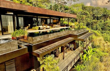 BLACK HOUSE JUNGLE PROPERTY, IN UVITA – 4.32 ACRES