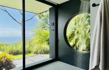 BLACK VILLAS IN THE MIDDLE OF THE NATURE, IN UVITA – 2.35 ACRES