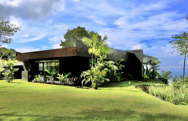 BLACK HOUSE JUNGLE PROPERTY, IN UVITA – 4.32 ACRES