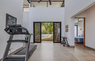 LUXURY PROPERTY WITH SOLAR POWERED AND VALLEY VIEWS, IN TRES RIOS – 11. 7 ACRES