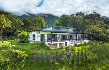 LUXURY PROPERTY WITH SOLAR POWERED AND VALLEY VIEWS, IN TRES RIOS – 11. 7 ACRES