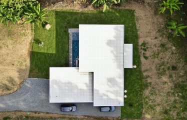 LUXURY PROPERTY WITH TREES VIEWS, IN OJOCHAL – 1.8 ACRES