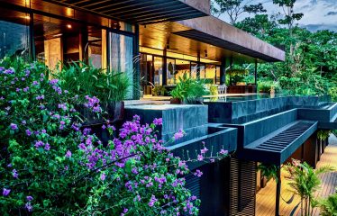 BLACK HOUSE JUNGLE PROPERTY, IN UVITA – 4.32 ACRES