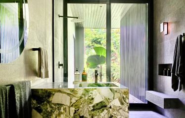 BLACK HOUSE JUNGLE PROPERTY, IN UVITA – 4.32 ACRES