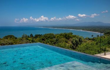 BEAUTIFUL PROPERTY WITH OCEAN FRONT VIEWS, IN QUEPOS – 0.70 ACRES