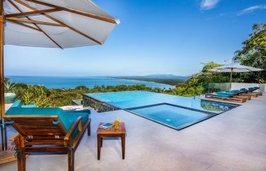 BEAUTIFUL PROPERTY WITH OCEAN FRONT VIEWS, IN QUEPOS – 0.70 ACRES